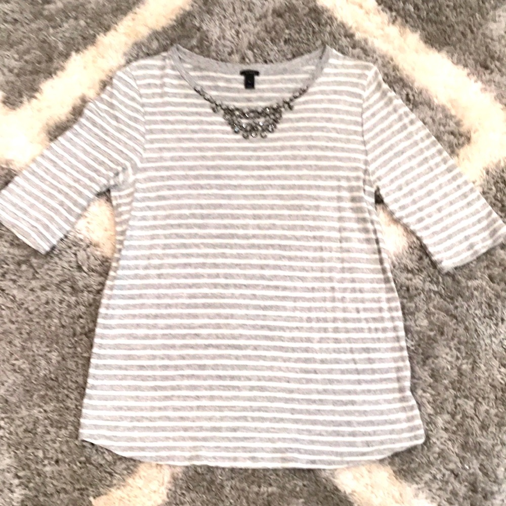 JCrew NWOT necklace TShirt Sz M